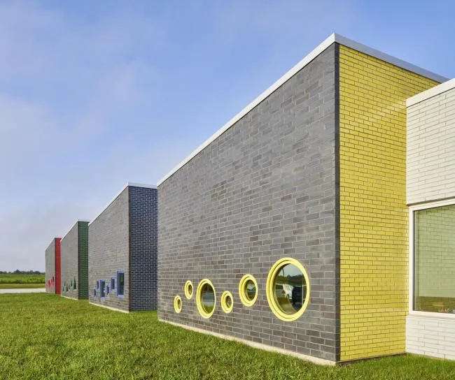 BIM Architecture | Open Interaction, Incorporating Geometric Elements: Rockford Public Elementary School/CannonDesign