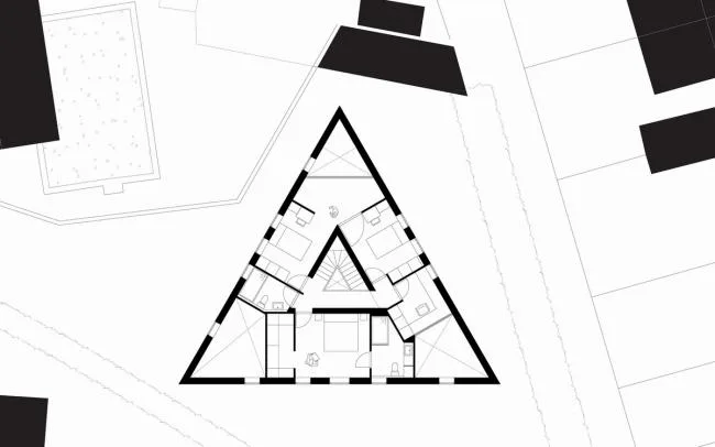 BIM Architecture | Triangular Room with Back to Back Surrounding Integration/Urban Agency