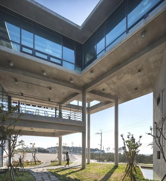 BIM Architecture | Rising Sun, overlooking the sea and sky scenic spots: Wujiao Trade Building/ON Architecture