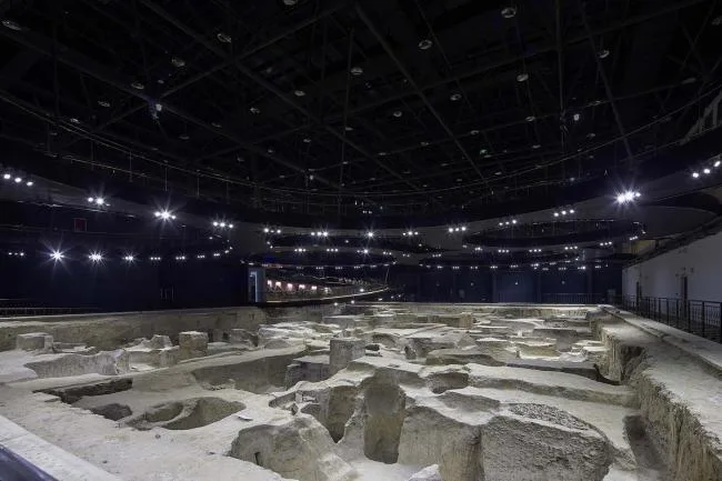 BIM Architecture | Silver White Simplicity, Soft Edges: Xingyao Site Museum/Yanchuan Architecture