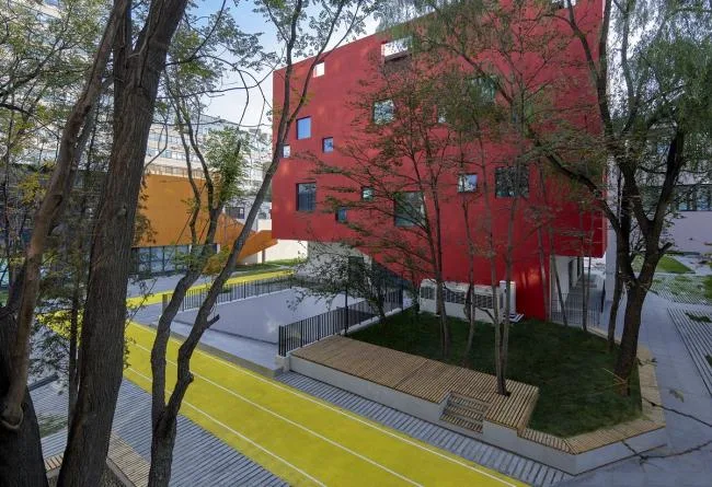 BIM Architecture | Retelling Campus Stories - Peking University Affiliated High School and Xiangyang Future School Campus Landscape Elegance Reform/Crossboundaries