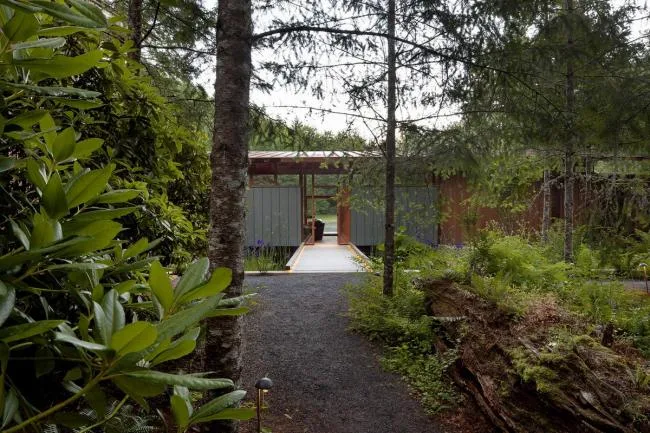 BIM Architecture | Living with the Jungle - Newberg Private Residence/Cutler Anderson Architects