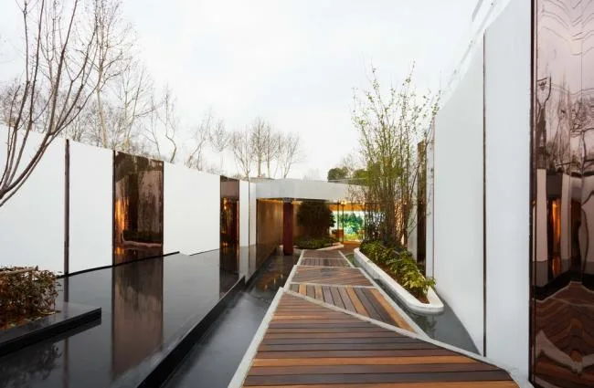 BIM Architecture | Cyber · Youyou Intermediate Media Materials Revitalize the New Life of Basements/SODA Architects