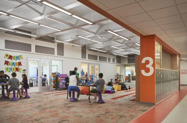 BIM Architecture | Open Interaction, Incorporating Geometric Elements: Rockford Public Elementary School/CannonDesign