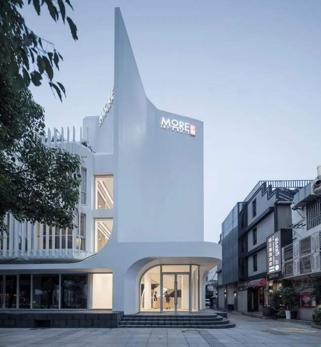 BIM Architecture | Facing the Breeze, Gentle and Strong Atmosphere - Jing'an Commercial Building Renewal/ArchUnits | A Design Studio