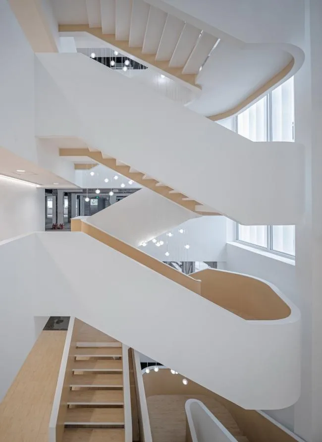 BIM Architecture | Facing the Breeze, Gentle and Strong Atmosphere - Jing'an Commercial Building Renewal/ArchUnits | A Design Studio
