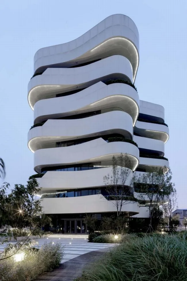BIM Architecture | Like Soft and Turbulent Waves: Tianyun Industrial Office Cluster/First Practice Architectural Design