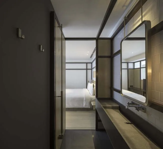 BIM Architecture | Alila Mansa Hotel Kuala Lumpur, with embedded atrium/Ruen Design Workshop
