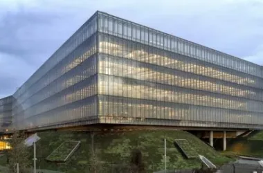 BIM Architecture: Galanti Bank Technology Park by ERA Architects – A Glass Box Nestled on a Hill-BIM WORLD