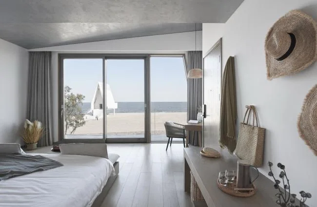 BIM Architecture | Brutalist Studio by the Sea - T House by the Sea, Qinhuangdao/META Studio