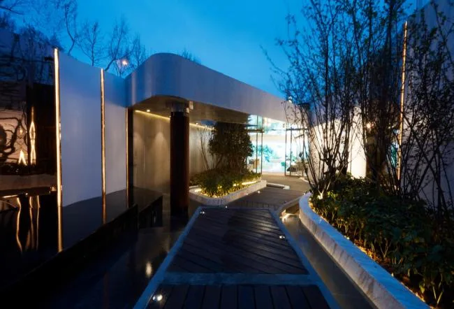 BIM Architecture | Cyber · Youyou Intermediate Media Materials Revitalize the New Life of Basements/SODA Architects