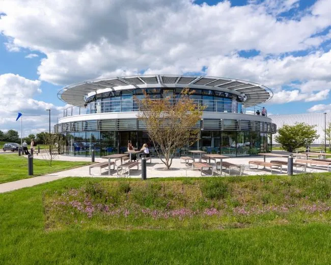 BIM Architecture | Penguins flock to see: Dyson Institute of Engineering Skills/Wilkinson Eyre