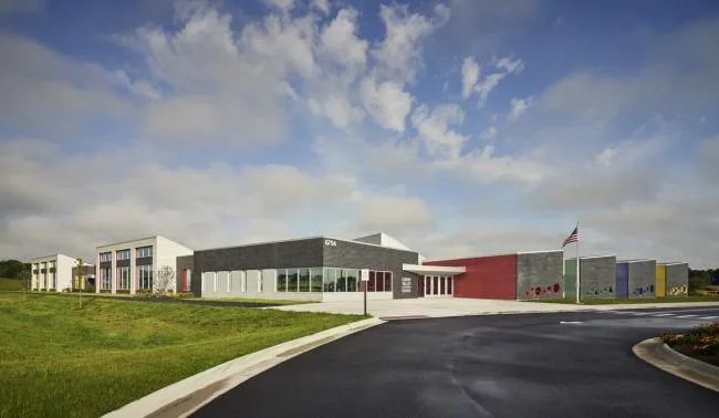 BIM Architecture | Open Interaction, Incorporating Geometric Elements: Rockford Public Elementary School/CannonDesign
