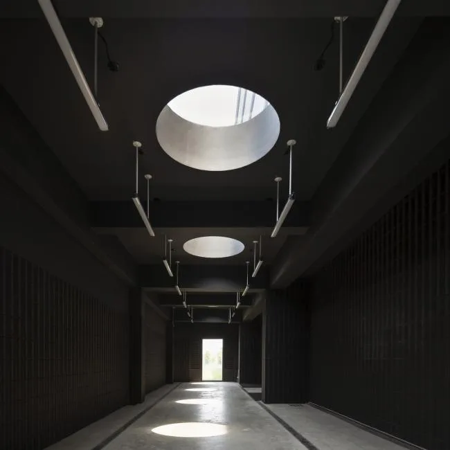 BIM Architecture | Unique yet cautious, like mountains and soil at night: Taiwan Livestock Pingtung Agricultural Science Factory/Zexin Building