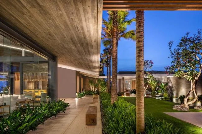 BIM Architecture | Vacation Home at the End of the World: Uluwatu Home/SAOTA