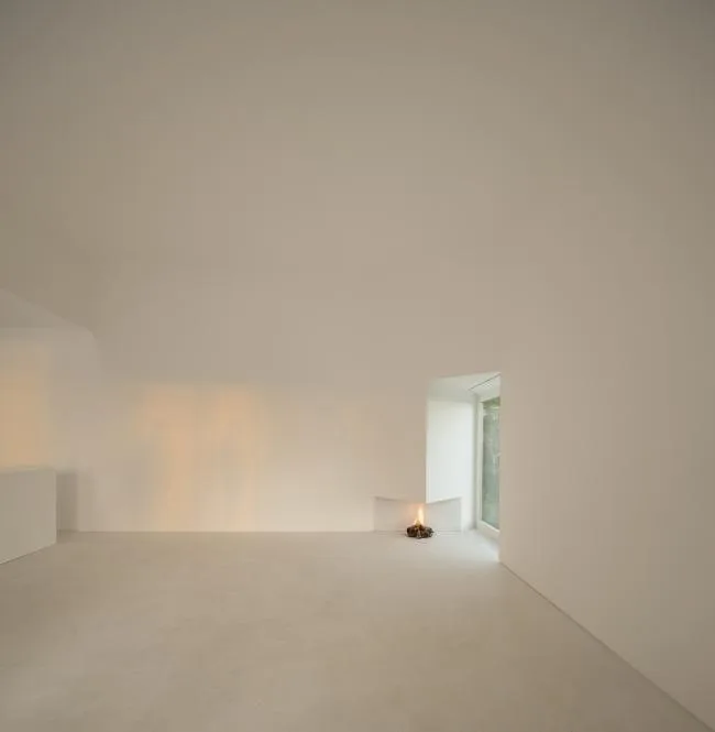 BIM Architecture | White Sculpture 'Flower' on Desolation: Fontinha Room/Buenos Aires Mateus+SIA arquitectura