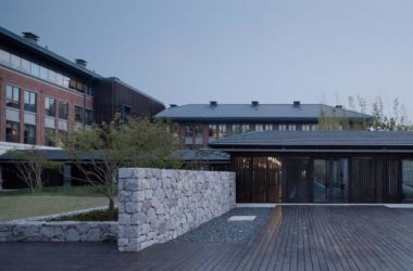 BIM Architecture at Zhejiang New Year's International Union College: West Campus Academy & Design Seminar Institute-BIM WORLD