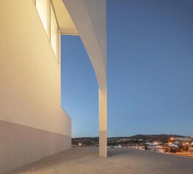 BIM Architecture | Sacred and Pure Energy Space: Legares Church/FCC Arquitectura