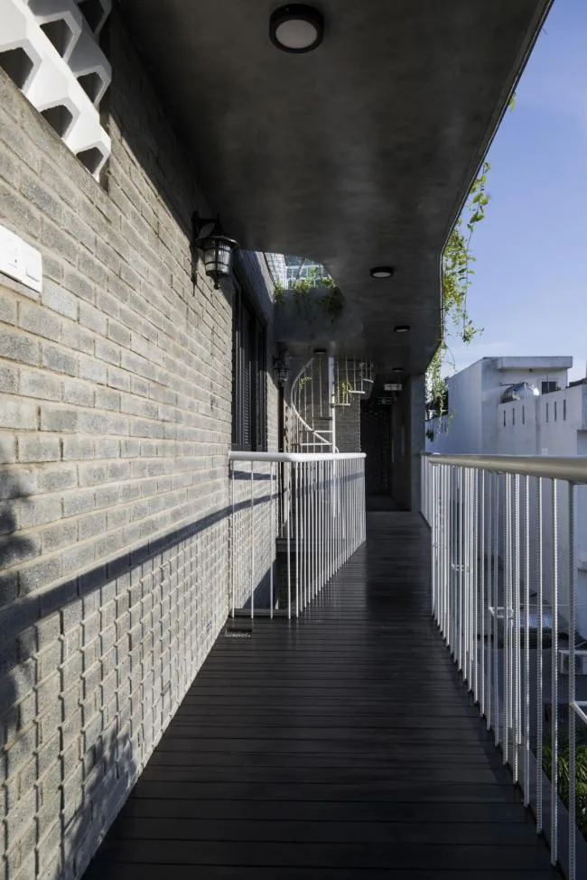 BIM Architecture | Quiet and lush, staggered terraced roofs: Vietnam Flower Garden Apartments/Ho Khue Architects