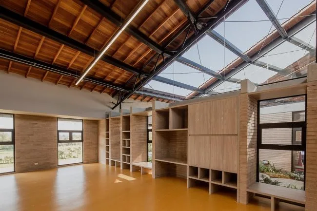 BIM Architecture | Montessori Kindergarten, Moonlight Box in Nature/Estudio Transversal