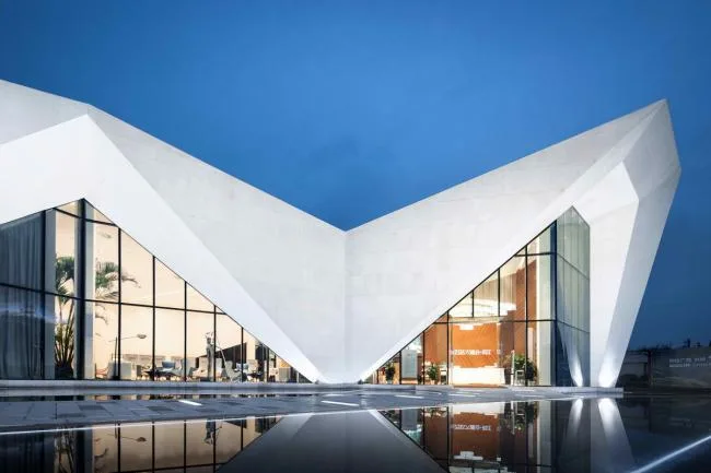 BIM Architecture | White Egret Dots, Mountains Overlapping Green: Architectural Design in Guilin Wanda City Riverside Demonstration Zone/Benchmark Square