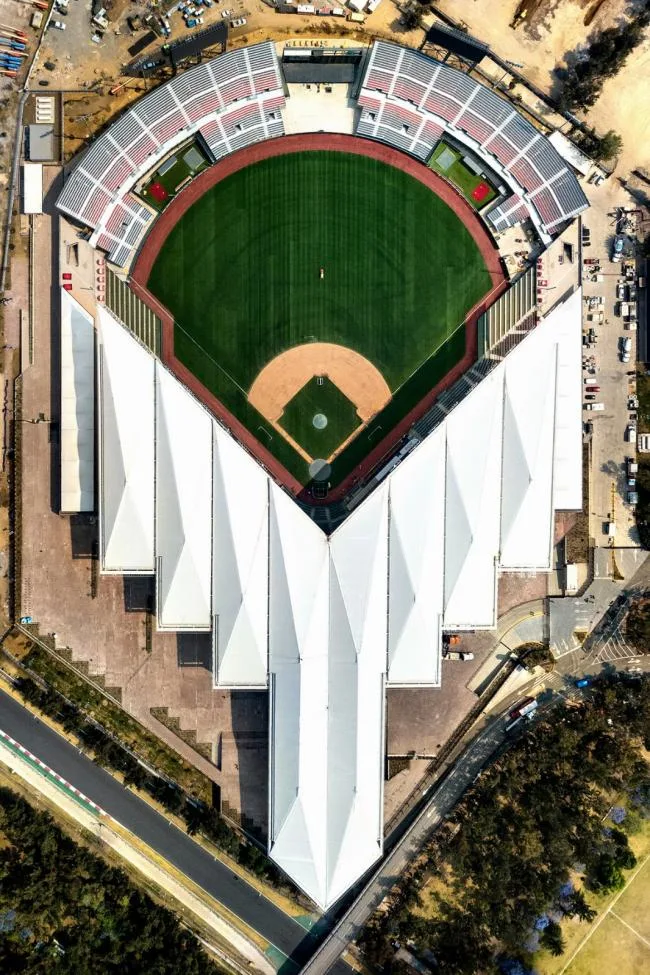 BIM architecture | like a penetrating trident: Alfredo Harp Hel ú Gymnasium/FGP Atelier, Taller ADG