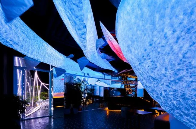 BIM Architecture | Cloud based Restaurant for Light and Shadow Activities/SODA Architects