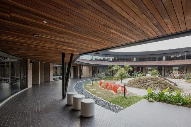 BIM Architecture | Montessori Kindergarten, Moonlight Box in Nature/Estudio Transversal