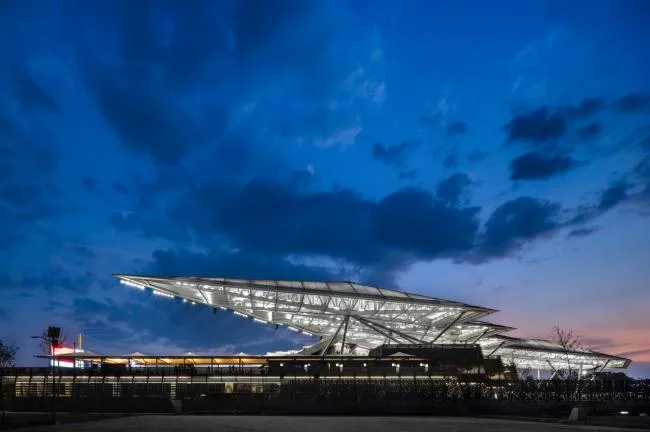 BIM architecture | like a penetrating trident: Alfredo Harp Hel ú Gymnasium/FGP Atelier, Taller ADG