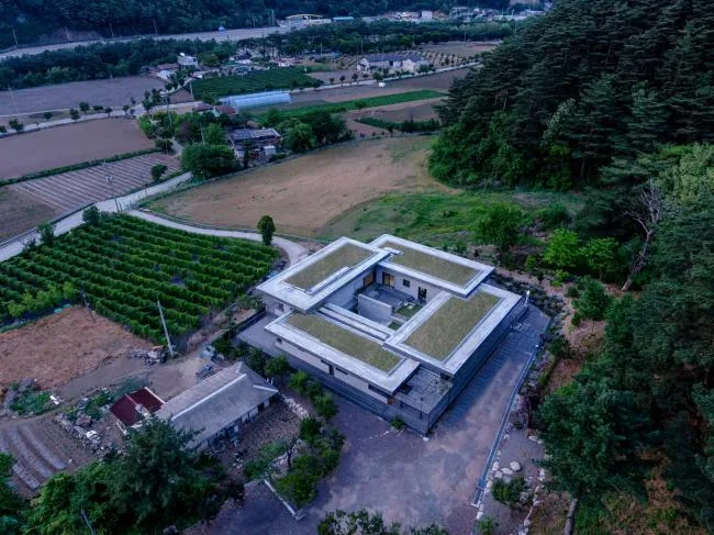 BIM Architecture | Natural Etiquette, Simple and Tranquil: Korean Linti Studio/YKH Associates