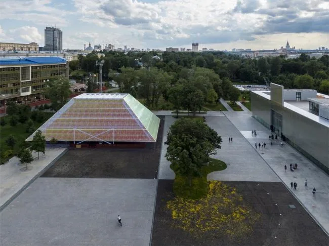 BIM Architecture | Inspired by 'Star Wars' and 'Blade Runner': Moscow Gorky Park Garage Cinema/SYNDICATE Architects