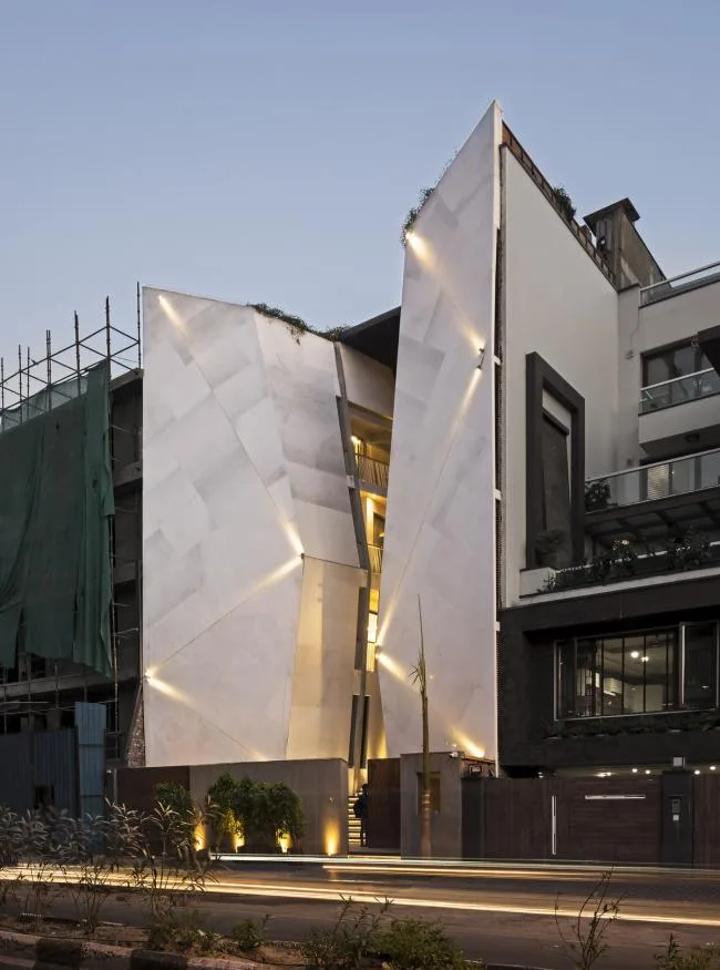 BIM Architecture | Breaking through Facades, Indian Studio with Openness and Privacy Coexistence/Anagram Architects