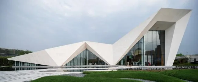 BIM Architecture | White Egret Dots, Mountains Overlapping Green: Architectural Design in Guilin Wanda City Riverside Demonstration Zone/Benchmark Square