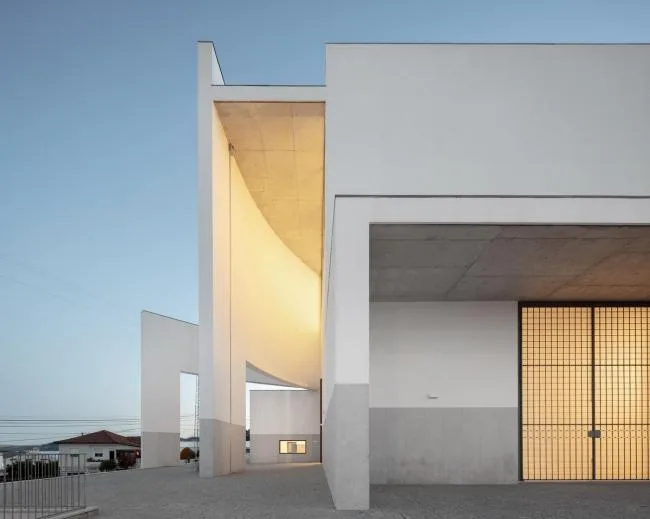 BIM Architecture | Sacred and Pure Energy Space: Legares Church/FCC Arquitectura
