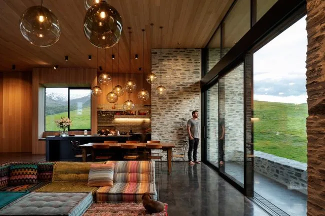 BIM Architecture | Primitive and Simple, Filled with Natural Sculpture Beauty: Arrowtown Home/RTA Studio