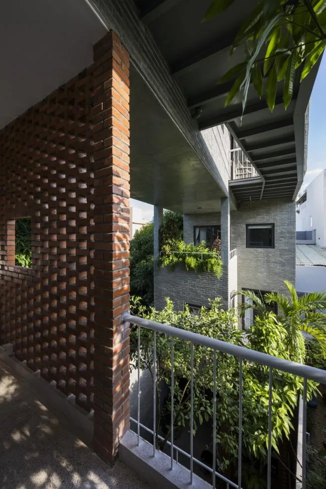 BIM Architecture | Quiet and lush, staggered terraced roofs: Vietnam Flower Garden Apartments/Ho Khue Architects