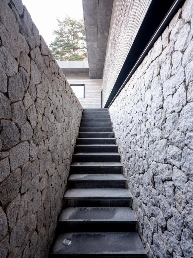 BIM Architecture | Natural Etiquette, Simple and Tranquil: Korean Linti Studio/YKH Associates
