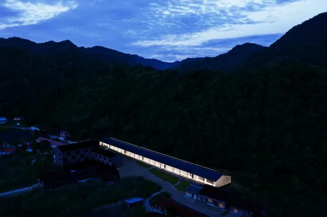 BIM Architecture | 100 meter cafeteria at the foot of Qinling Mountains/STUDIO QI