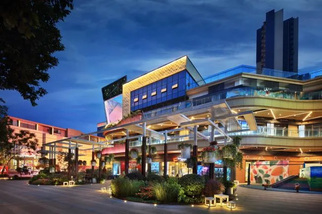 BIM Architecture | Community Building I Block in the Jungle - Architectural Design in Jianfa Luzhou Village/Benchmark Square