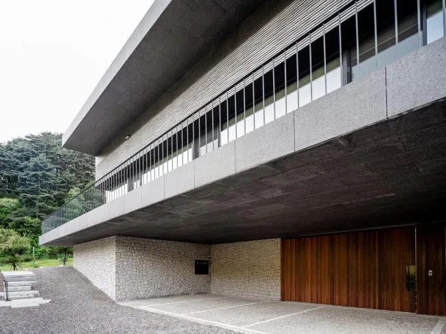 BIM Architecture | Natural Etiquette, Simple and Tranquil: Korean Linti Studio/YKH Associates