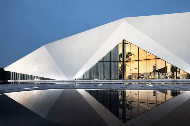 BIM Architecture | White Egret Dots, Mountains Overlapping Green: Architectural Design in Guilin Wanda City Riverside Demonstration Zone/Benchmark Square
