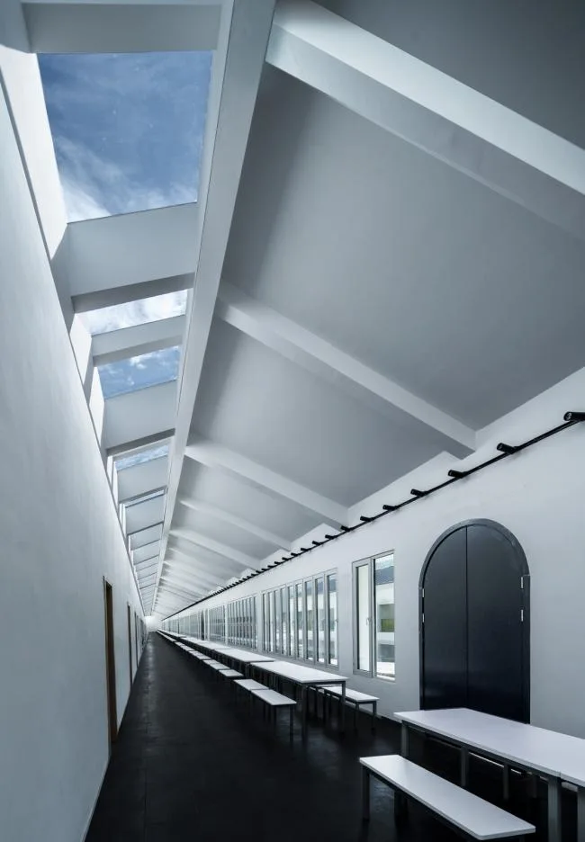 BIM Architecture | 100 meter cafeteria at the foot of Qinling Mountains/STUDIO QI