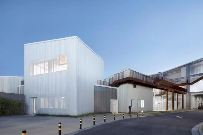 BIM Architecture | Garden 'Mountain House', Jianggan Workshop - Differentiated Practice of Contemporary Property Architecture/Gad · line+studio