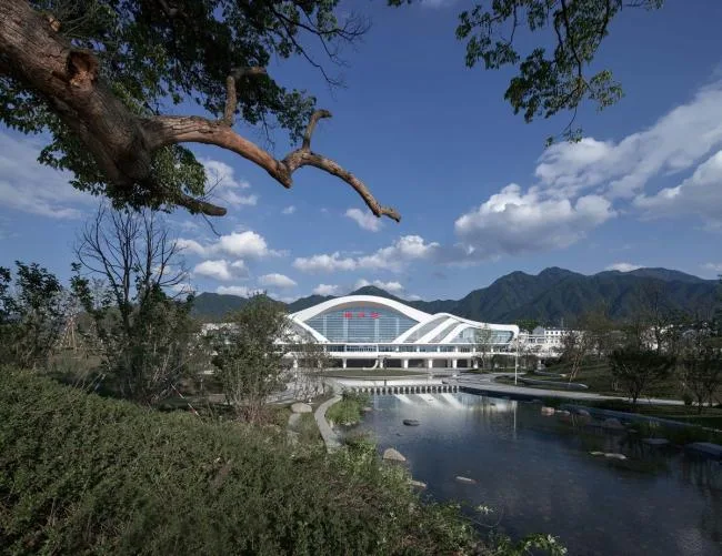 BIM Architecture | Reshaping the Mountains and Rivers of Fuchun with the Pen of Nature - Tonglu Station/Greentown Ten Dimensions of Hanghuang Railway
