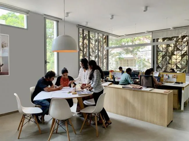 BIM Architecture | Design Studio Full of Clear and Artistic Fragrance/Khosra Architecture Studio