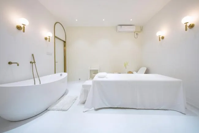 BIM architecture | Like crossing deep waters: Beauty salons/flat design on national borders