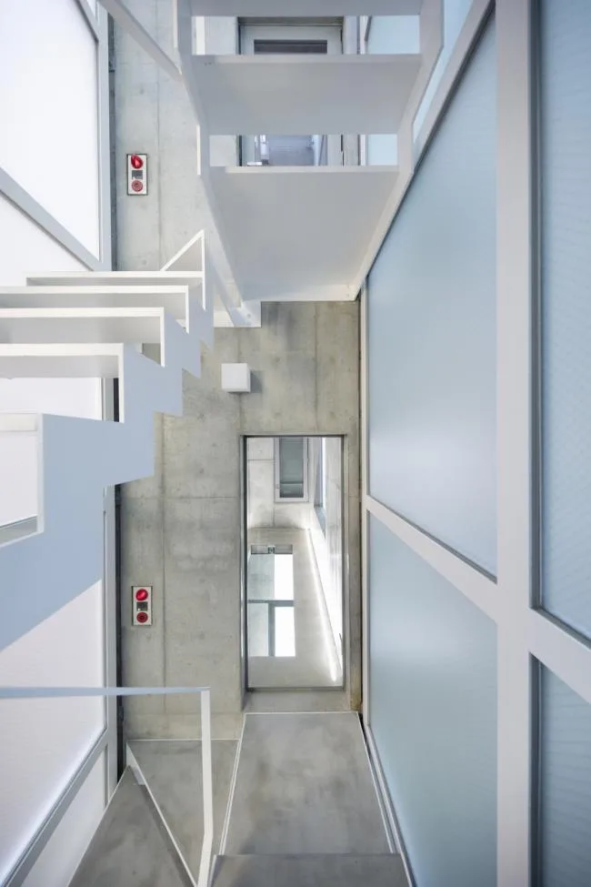 BIM Architecture | Viewing the Sky in the Cold Alley of the bustling city: Ginza Shared House/SO& CO.