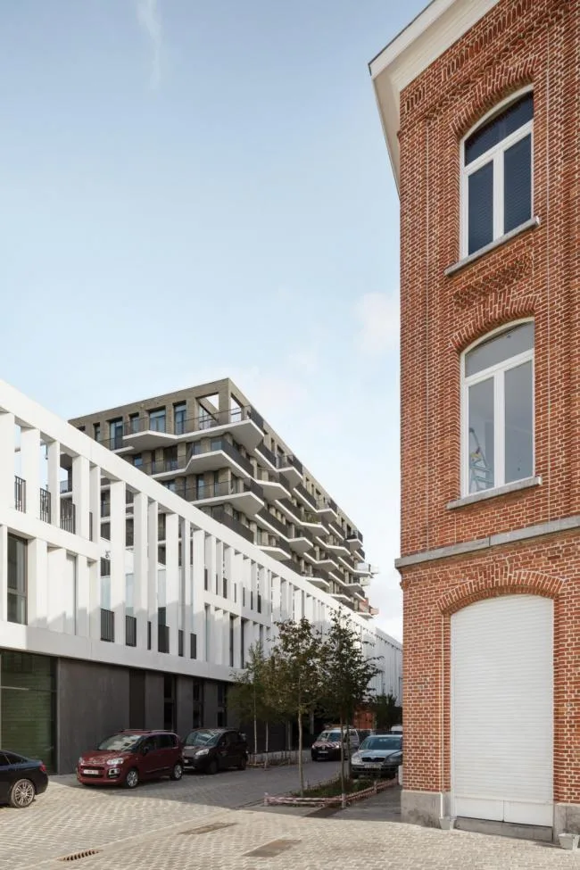 BIM Architecture | Cadis Apartments Standing in the Historic District/META Architects+POLO