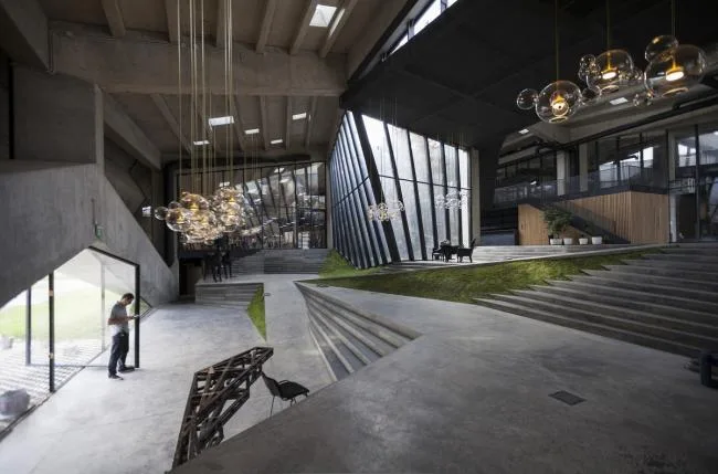 BIM Architecture | Green Grass Toppling, Turbulent Light and Shadow Coffee Factory/Khmaladze Architects