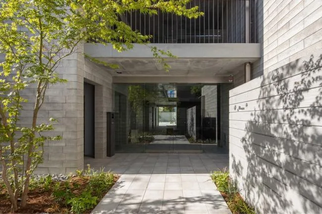 BIM Architecture | Deep Courtyard, Tranquil and Simple Home: Asahi Group Employee Dormitory KAEDE/Takenaka Corporation